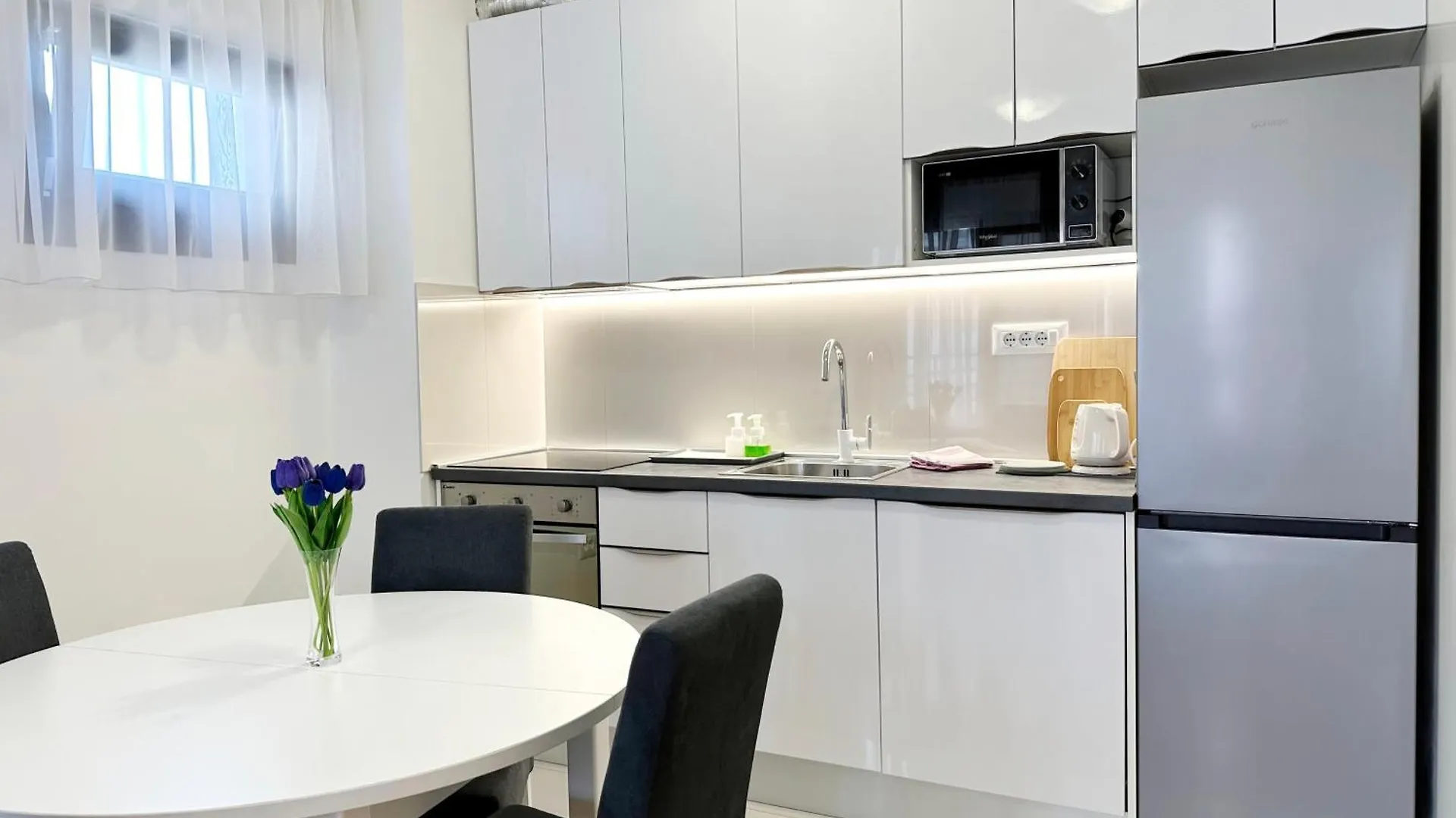 S'Akvarel 1 & 5 - Private Garage Apartment Split