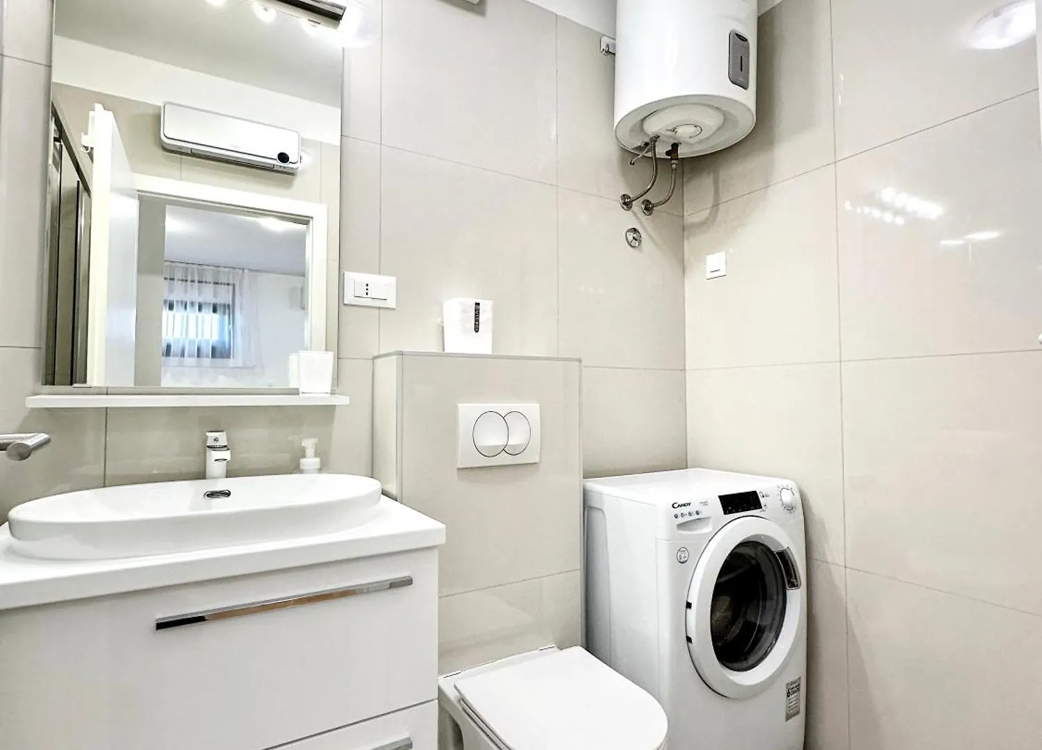 S'Akvarel 1 & 5 - Private Garage Apartment Split Croatia