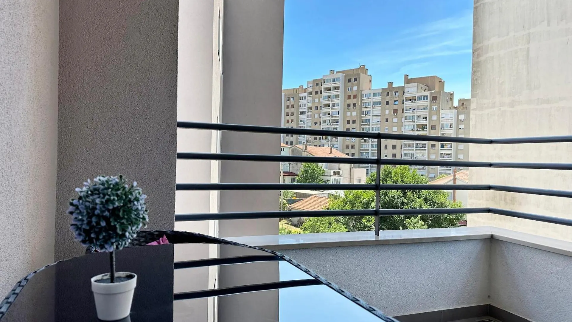 S'Akvarel 1 & 5 - Private Garage Apartment Split 0*,  Croatia