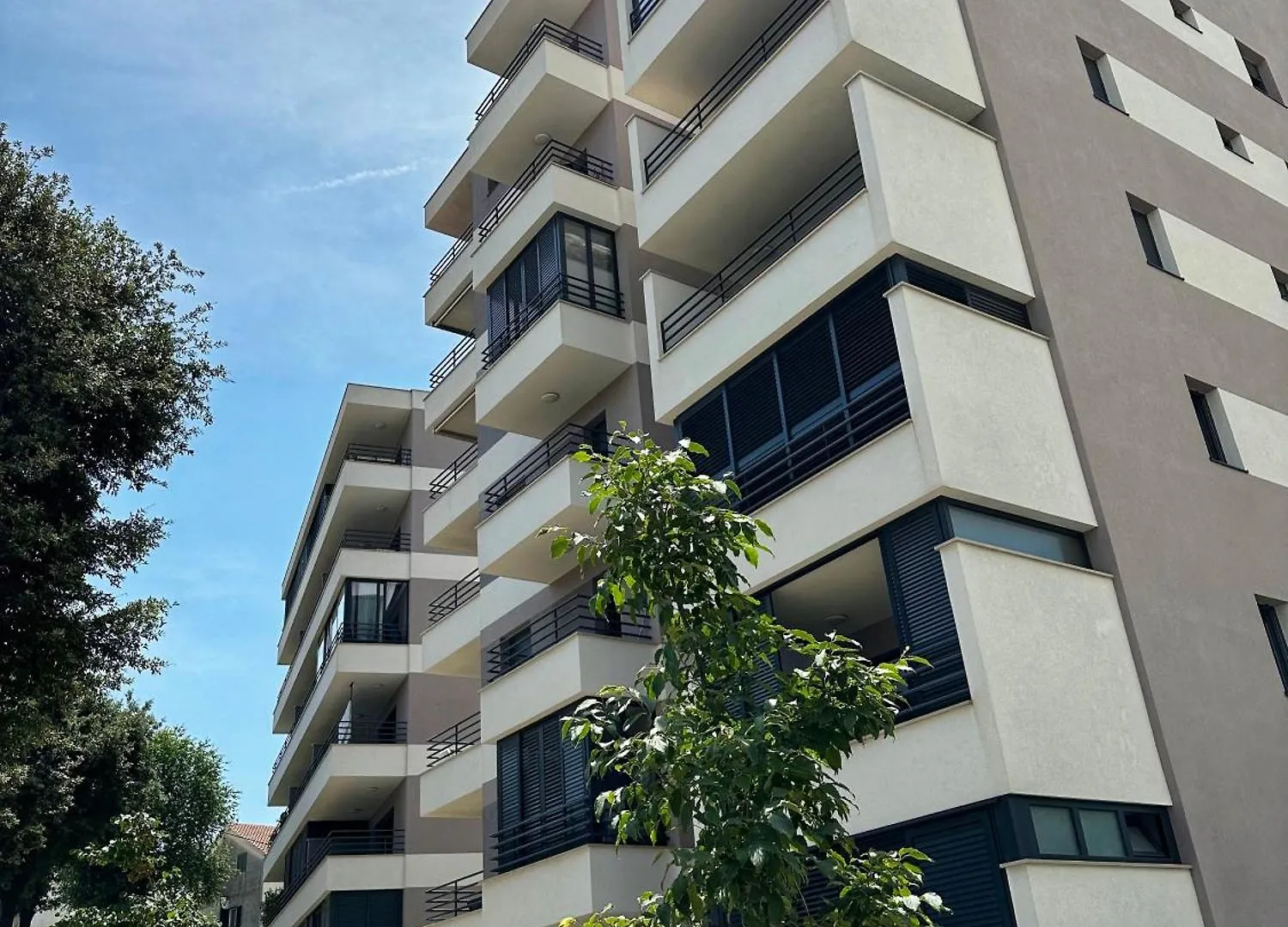S'Akvarel 1 & 5 - Private Garage Apartment Split