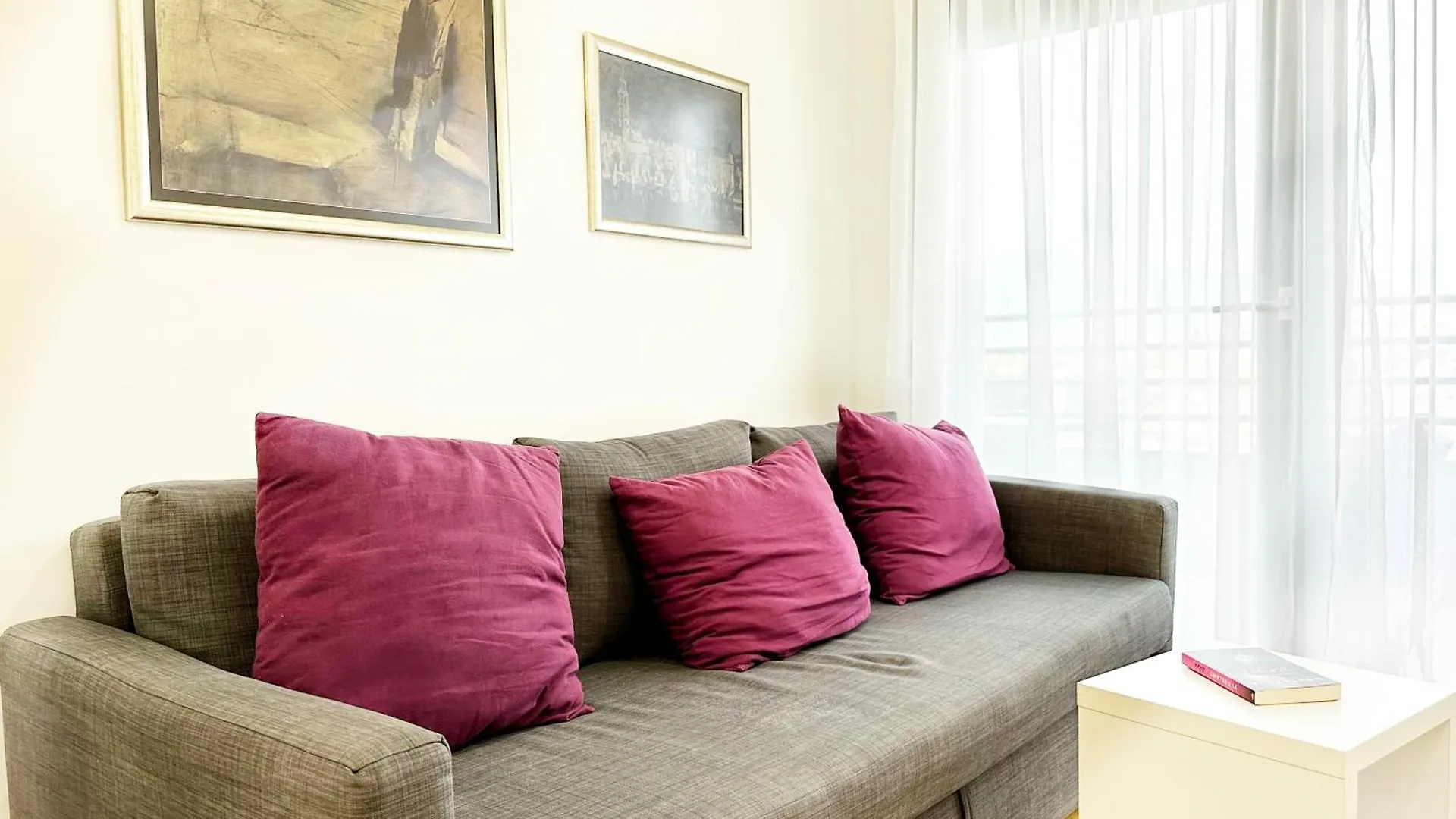 S'Akvarel 1 & 5 - Private Garage Apartment Split